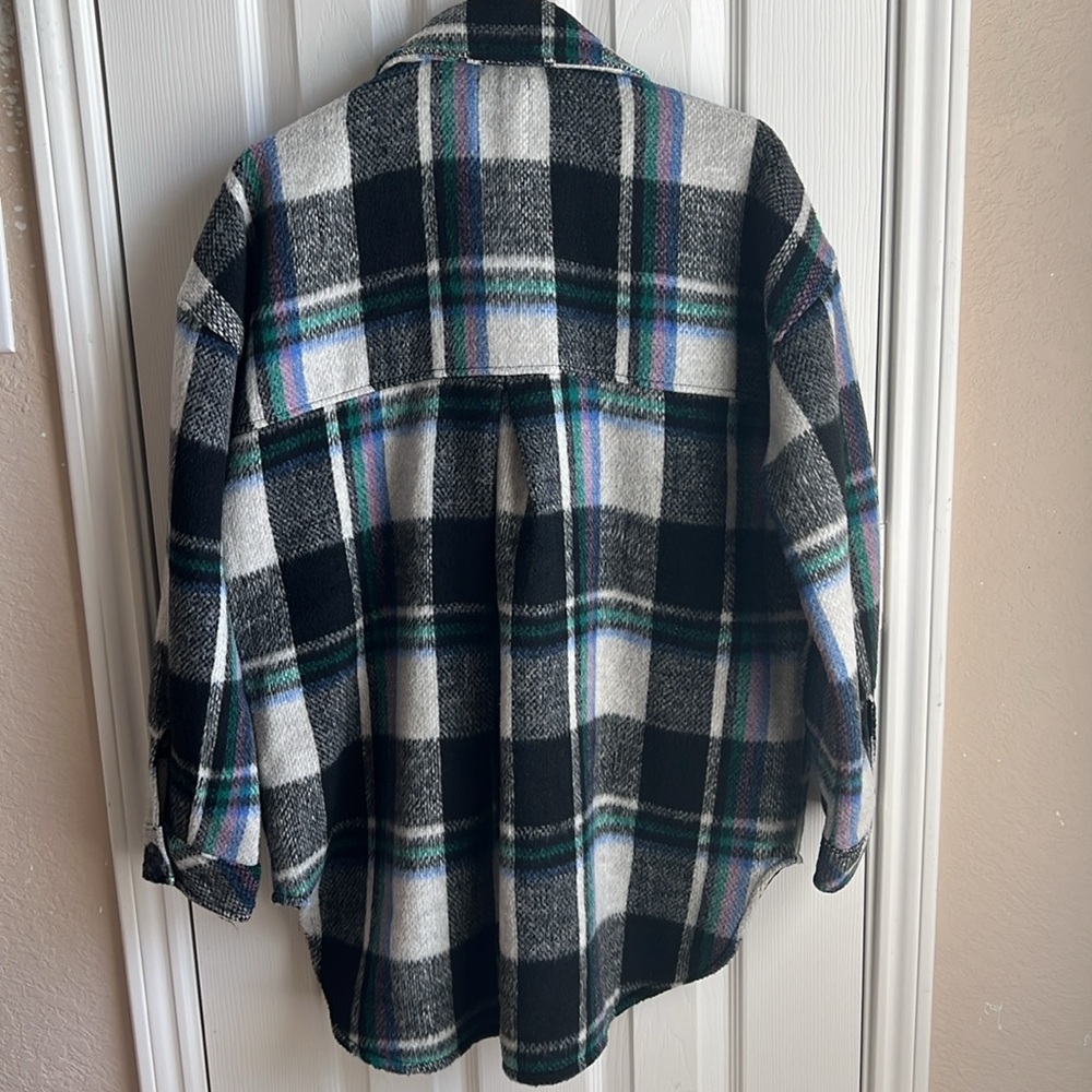 SO shacket - Picture 2 of 5